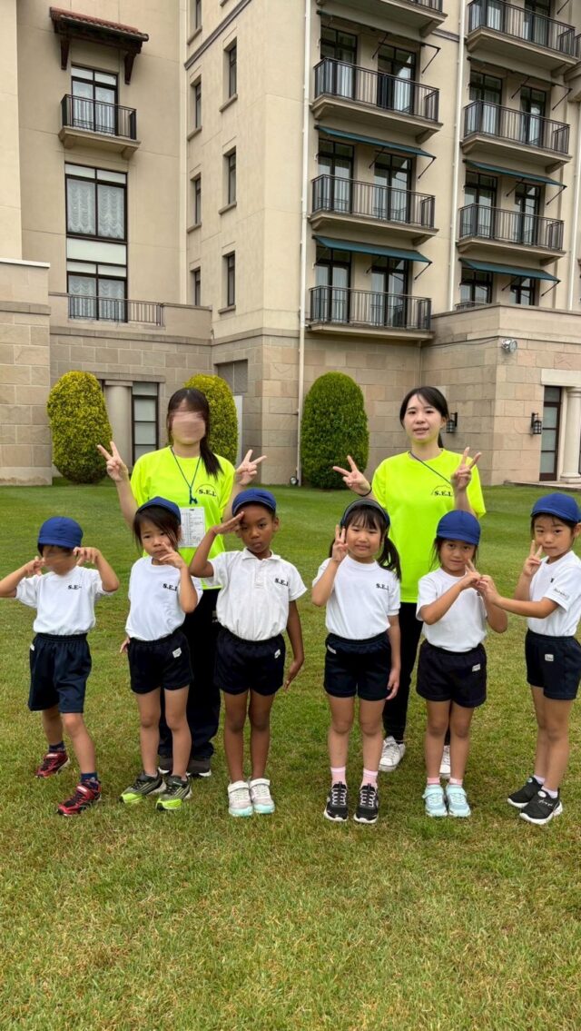 ドキドキとワクワクを胸に始まったお泊まり保育。

「大丈夫かな？」
そんなママたちの想いをよそに、子どもたちはお友だちと笑い合い、助け合いながら、たくさんの思い出を重ねました。

夜には少しだけ家族を思い出しながらも、自分の力で眠りについた子どもたち。
その小さな背中は、昨日より少し大きく見えました。

2日目の朝は元気にスタート。
みんなで朝食を食べ、お散歩をして、カヌーでは水とふれあいながら最後の冒険を楽しみました。

たくさん笑って、たくさん挑戦して、たくさん成長した2日間でした！

#年長さん#認定こども園 #さくら学園sei 
#ミスチル#お泊まり保育